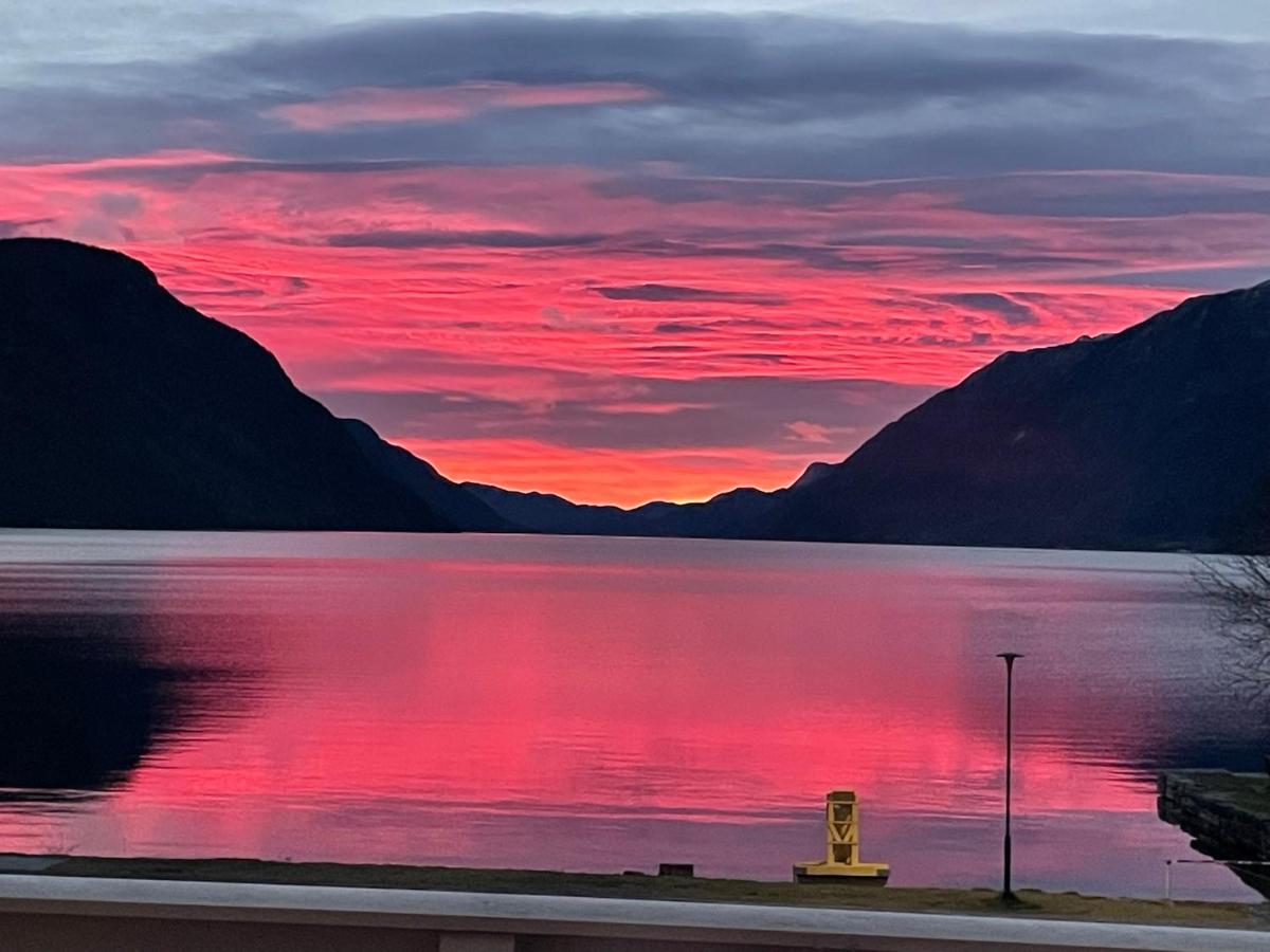 Sandviken Camping Austbygdi Luaran gambar